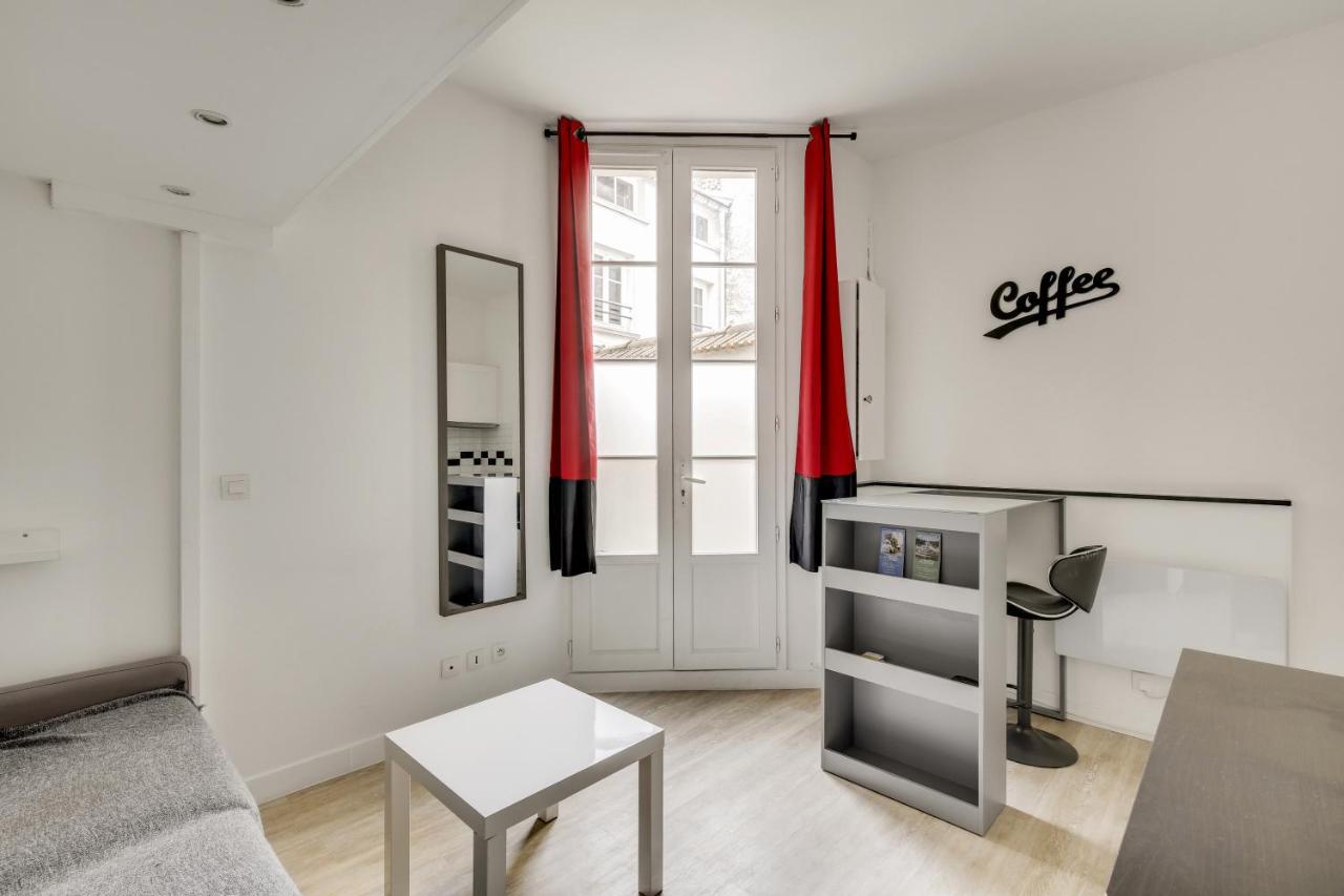 Le Black And White - Trianon Versailles Bagian luar foto
